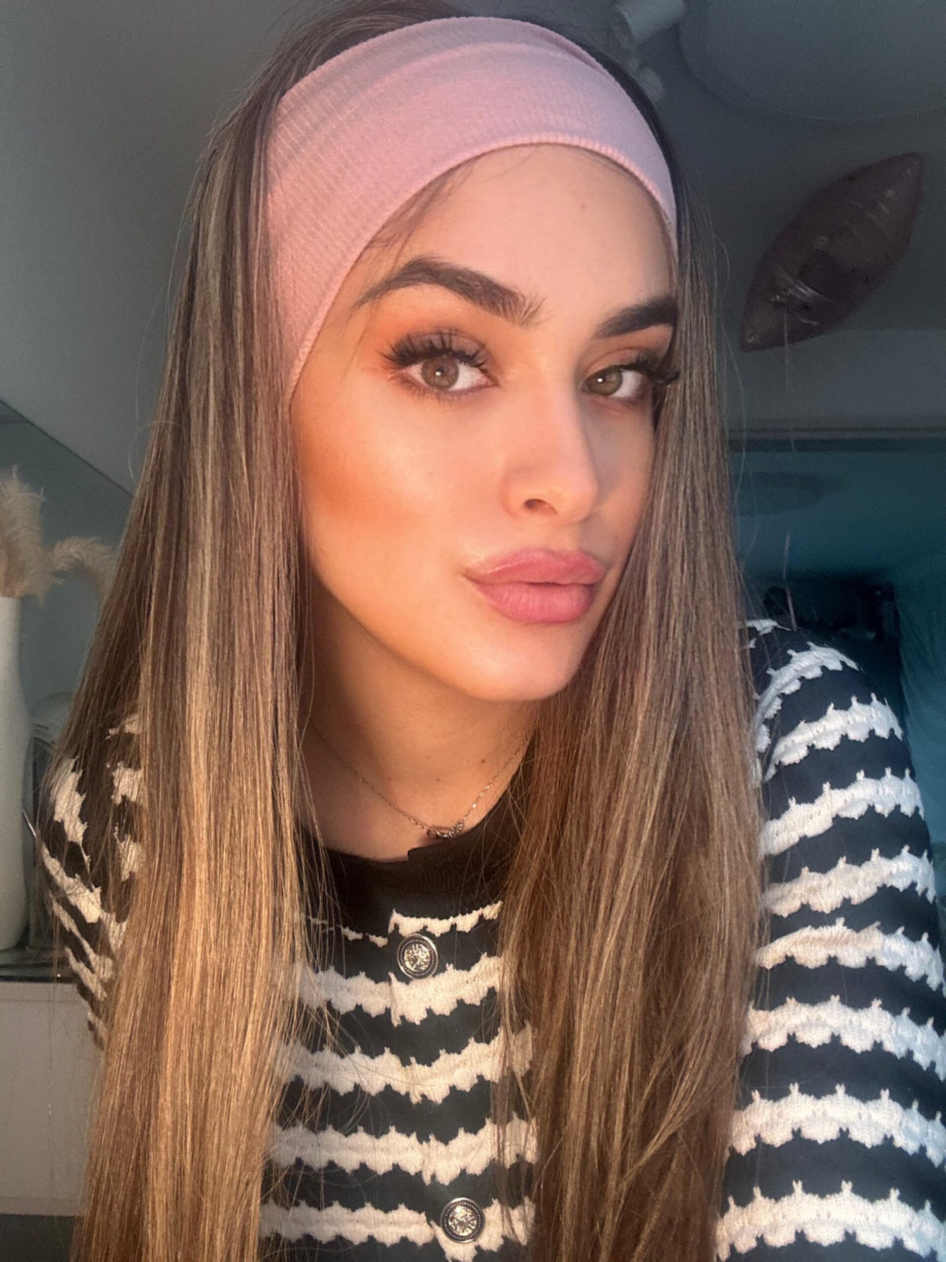 IMG_3703 סרט לשיער ורוד – תמונה 1