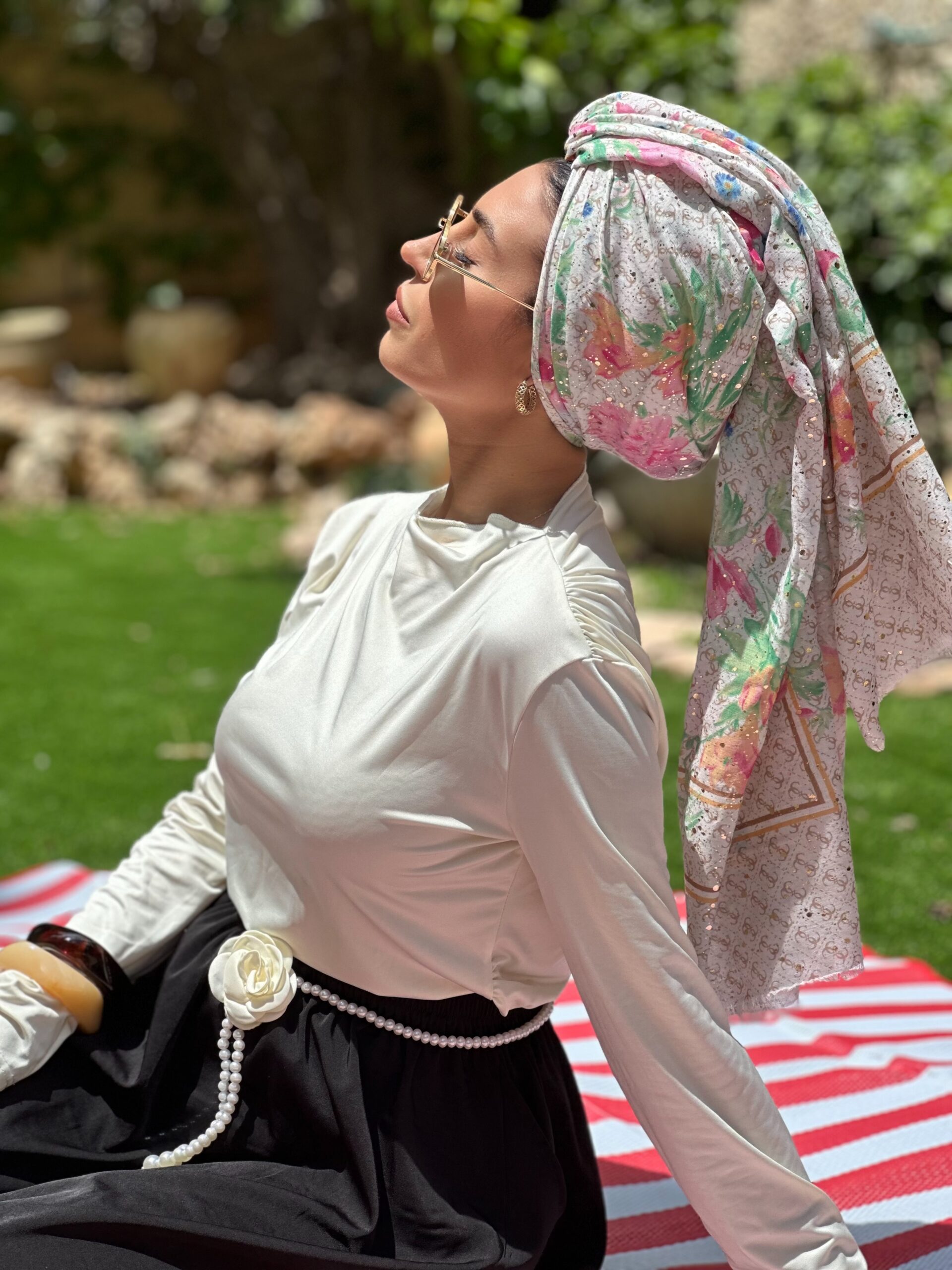 IMG_1653 מטפחת אביב שמנת – תמונה 1