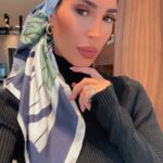 מטפחת משי פרחים כחול