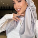 דגם משי אפור כסוף