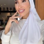 מטפחת משי לבנה