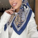 דגם אגמים כחול מרובע
